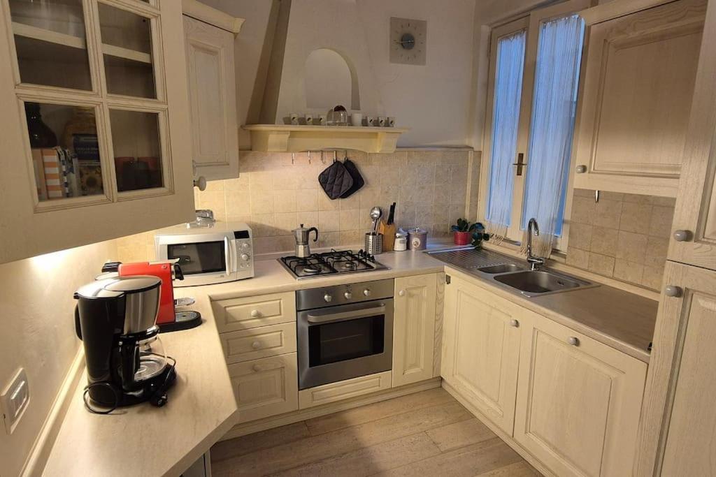 Borgo San Frediano Hideaway Apartment Флоренция Екстериор снимка